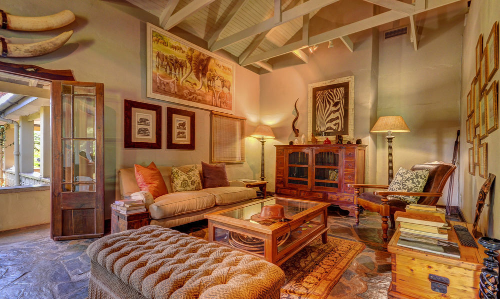 Lodge White Elephant Safaris *